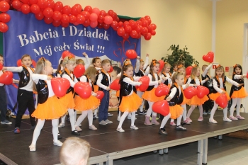 423315475_122146711322072202_6235854357064015060_n