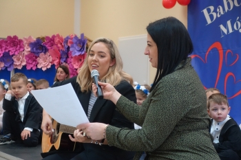 424576211_122146546190072202_8683608243747713950_n