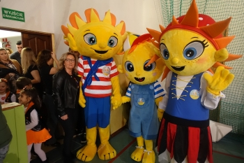 424560758_122146530956072202_8956567204835718006_n